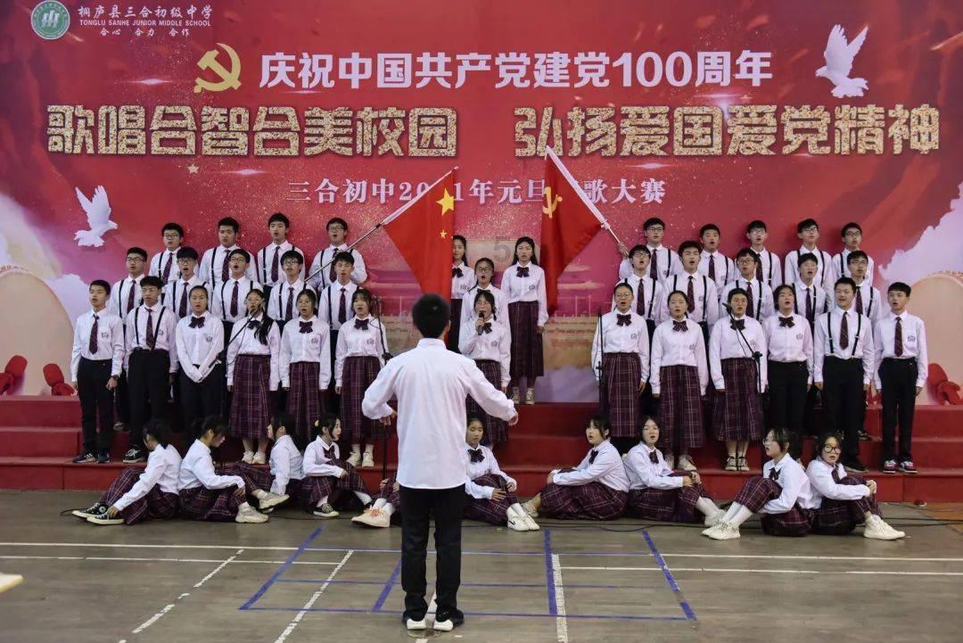三亚沙滩现剧毒僧帽水母伤人?网友晒图提醒!官方回应
